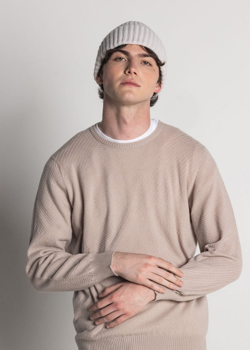 Isla Men's Scottish Made Cashmere Crew Neck Sweater - Beige